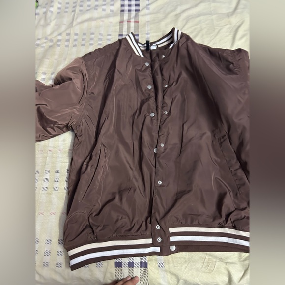 H&M puffer jacket - Size. L - Picture 3 of 11